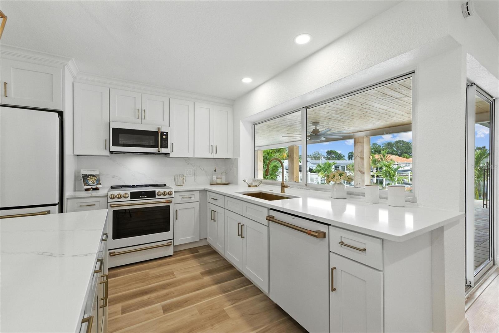 Image 16 of 57 For 1474 54th Avenue Ne