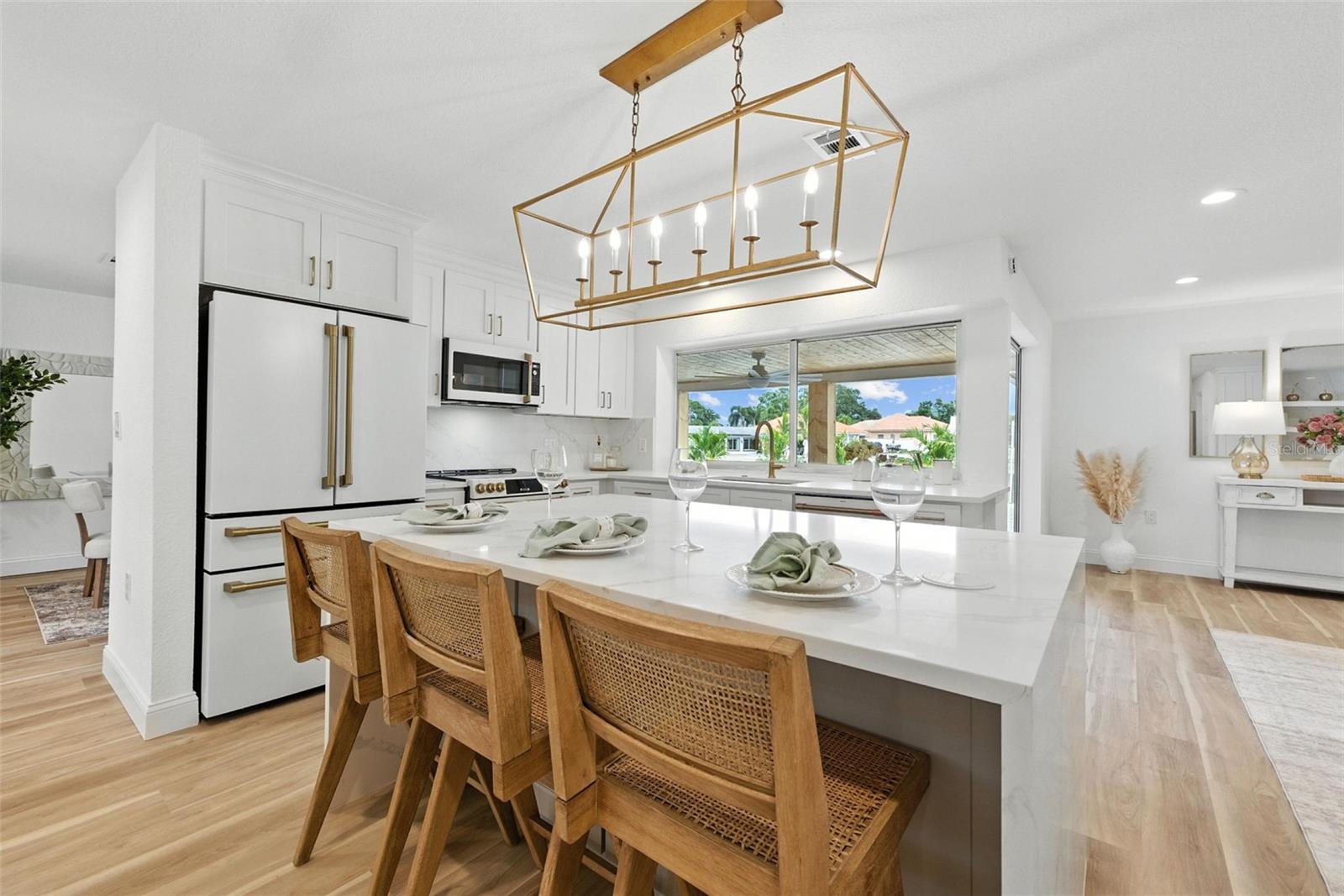 Image 2 of 57 For 1474 54th Avenue Ne