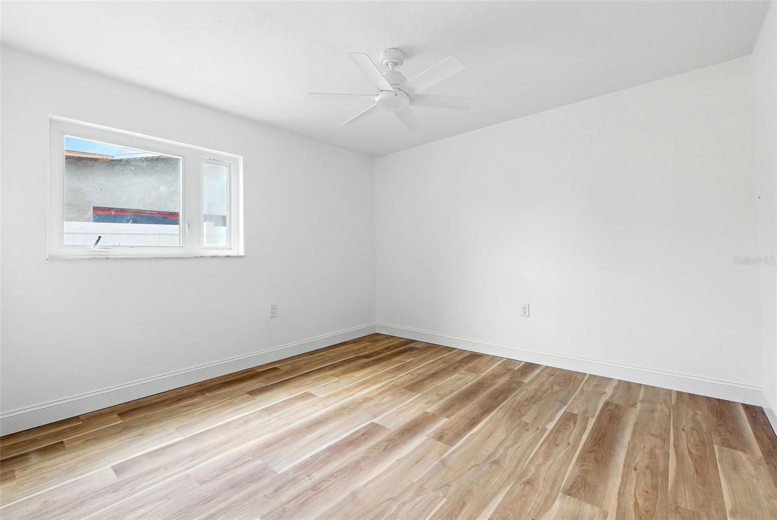 Image 38 of 57 For 1474 54th Avenue Ne