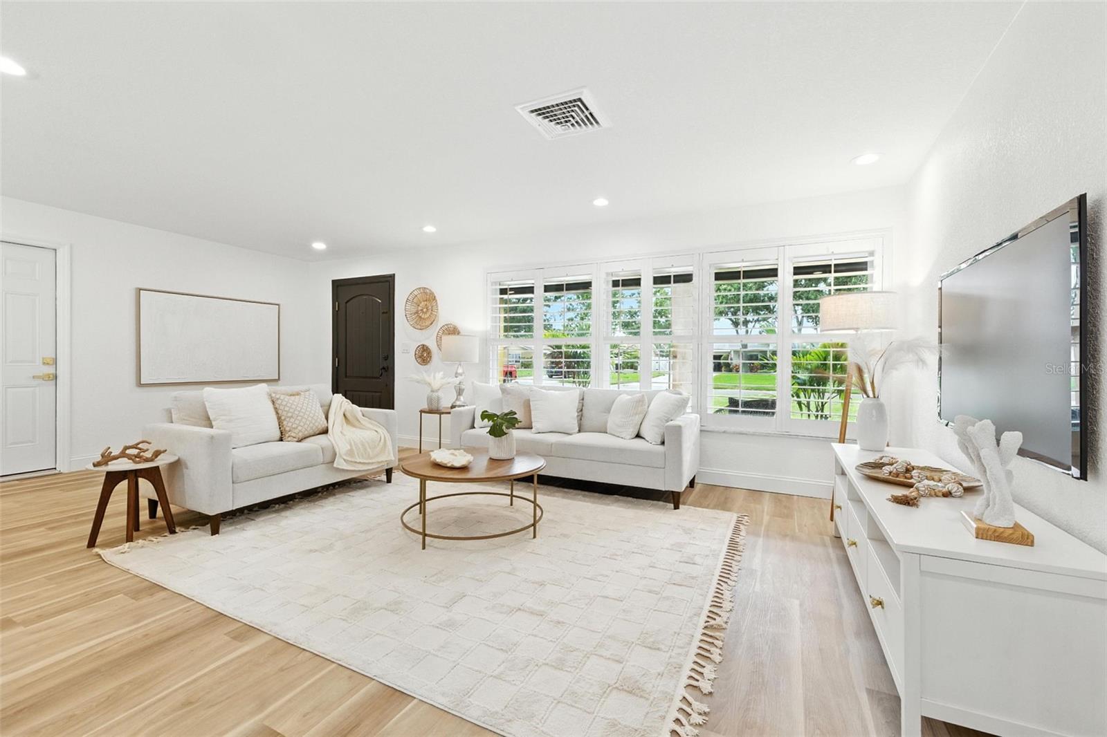 Image 4 of 57 For 1474 54th Avenue Ne