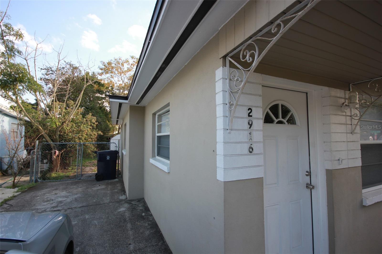 Image 3 of 16 For 2916 Arch Street