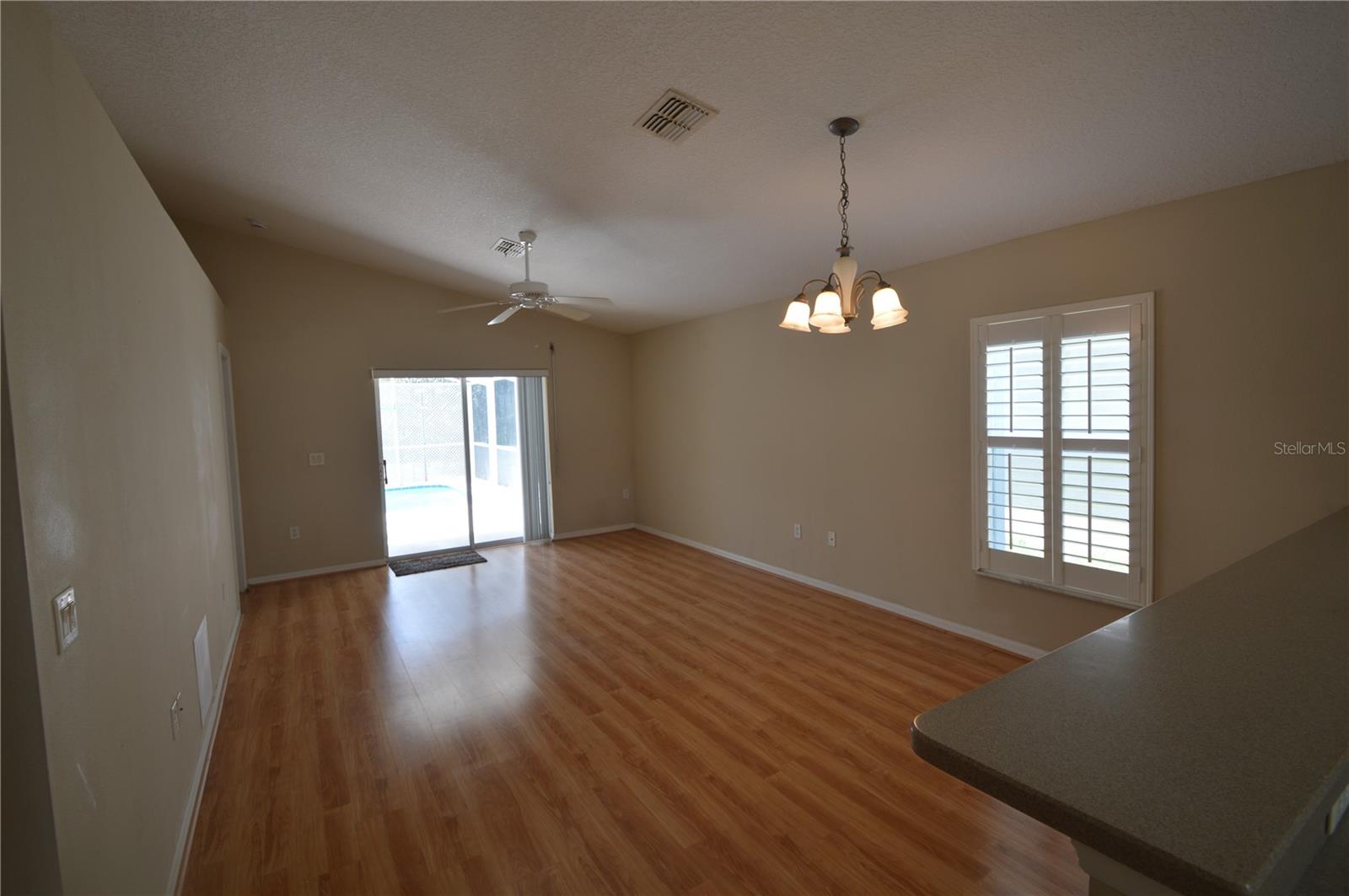 Image 14 of 44 For 7825 Prospect Hill Circle