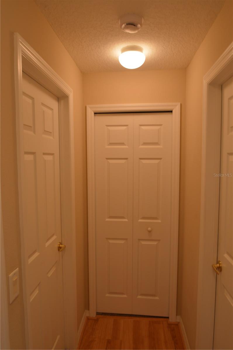 Image 31 of 44 For 7825 Prospect Hill Circle