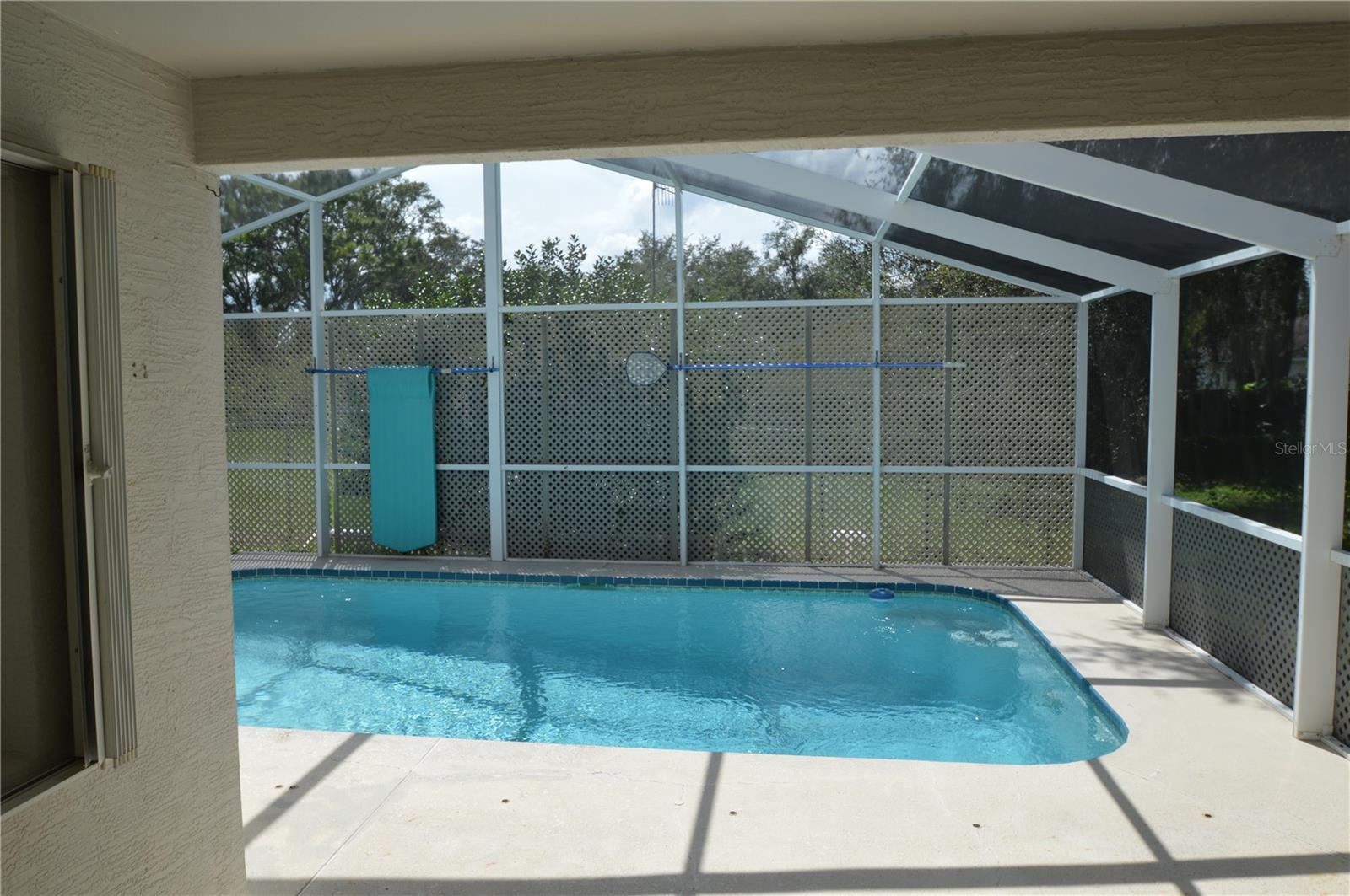 Image 32 of 44 For 7825 Prospect Hill Circle