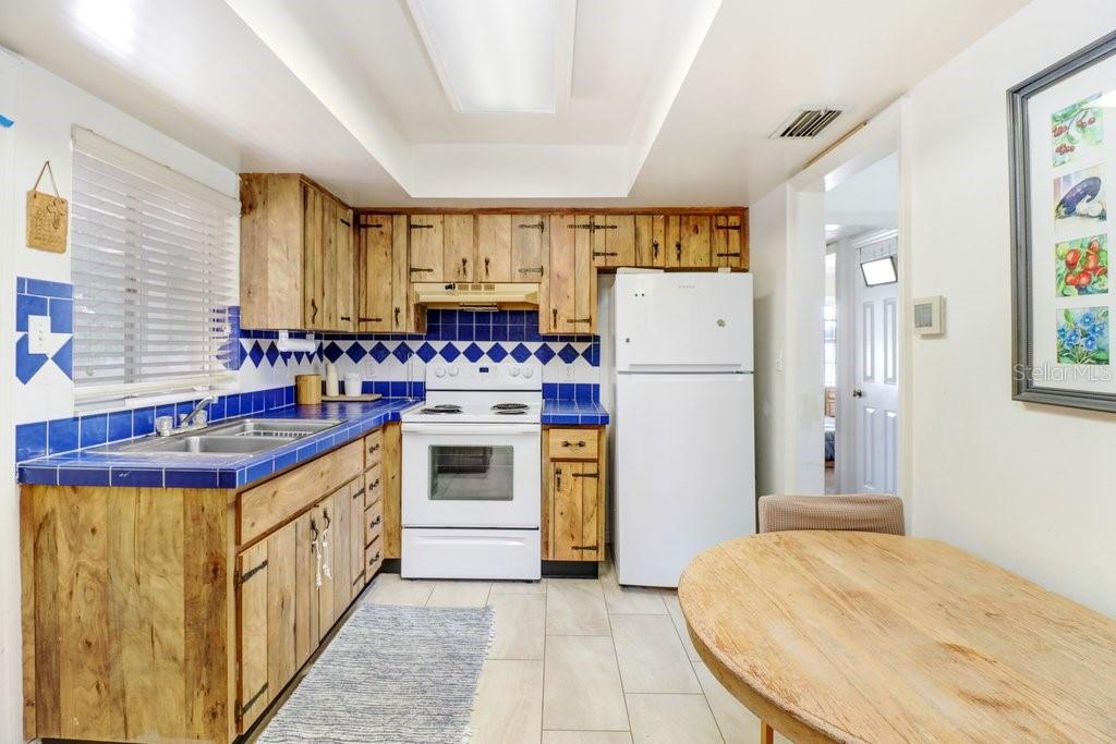 Image 11 of 31 For 3901 Morrison Avenue 1-2