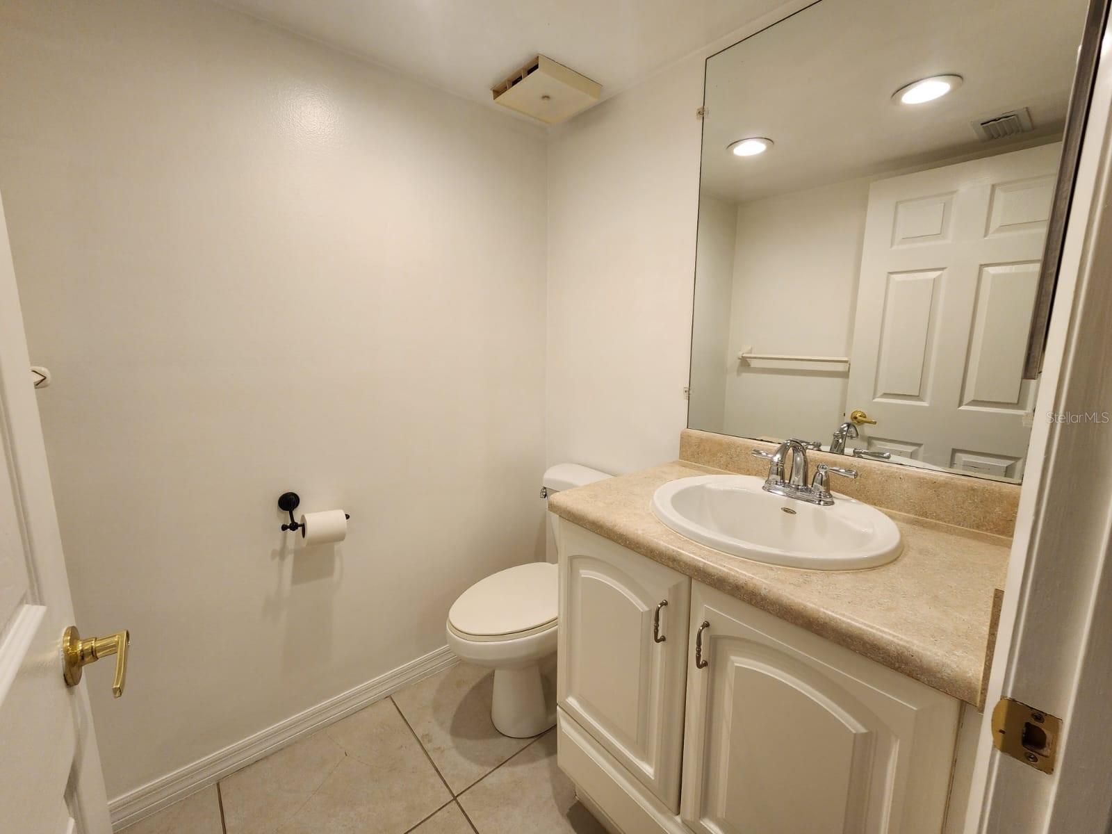 Image 6 of 25 For 1320 Pasadena Avenue S 105