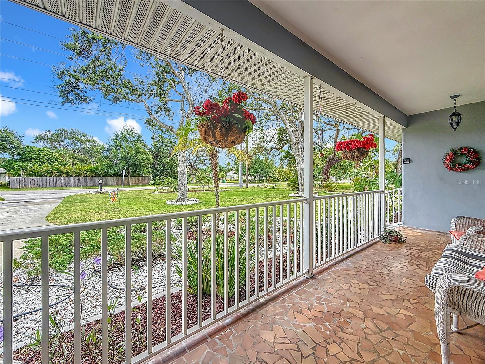 Image 9 of 75 For 108 Indian Rocks Road S