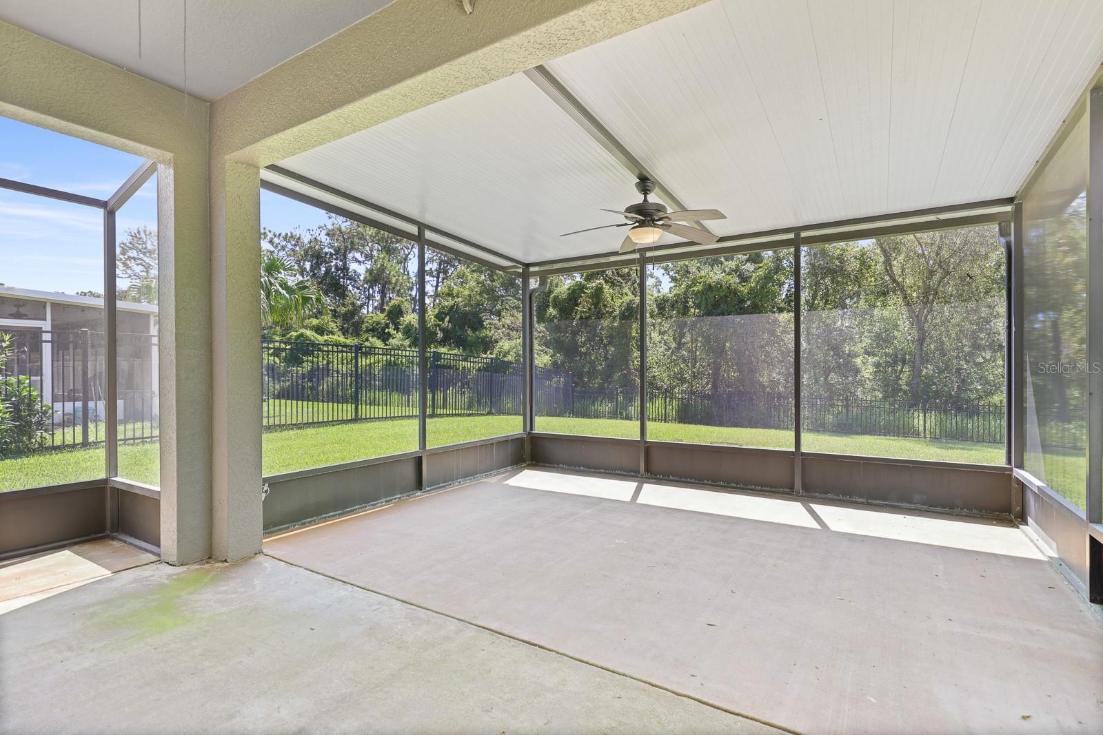 Image 33 of 46 For 14845 Heronglen Drive