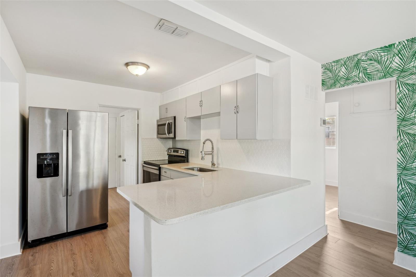 Image 12 of 30 For 1300 37th Street S