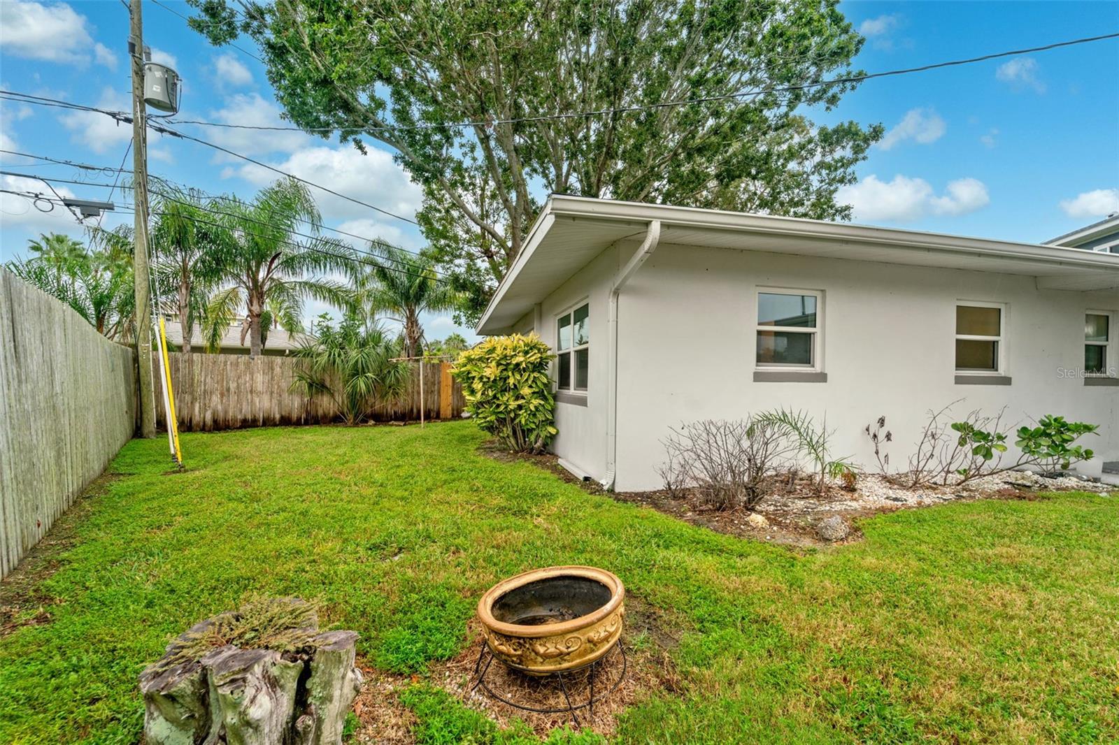 Image 15 of 16 For 547 Trade Winds Drive