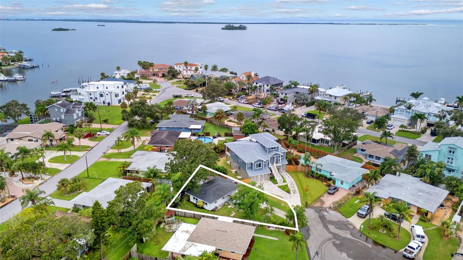 Image 16 of 16 For 547 Trade Winds Drive