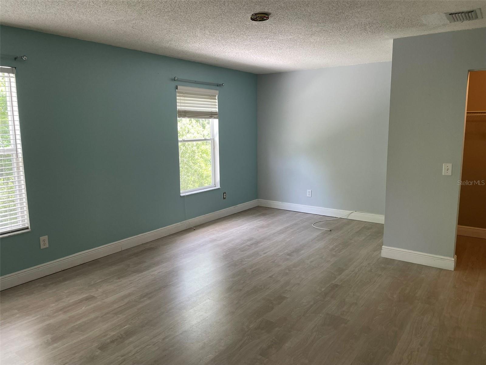 Image 15 of 27 For 4231 Winding River Way
