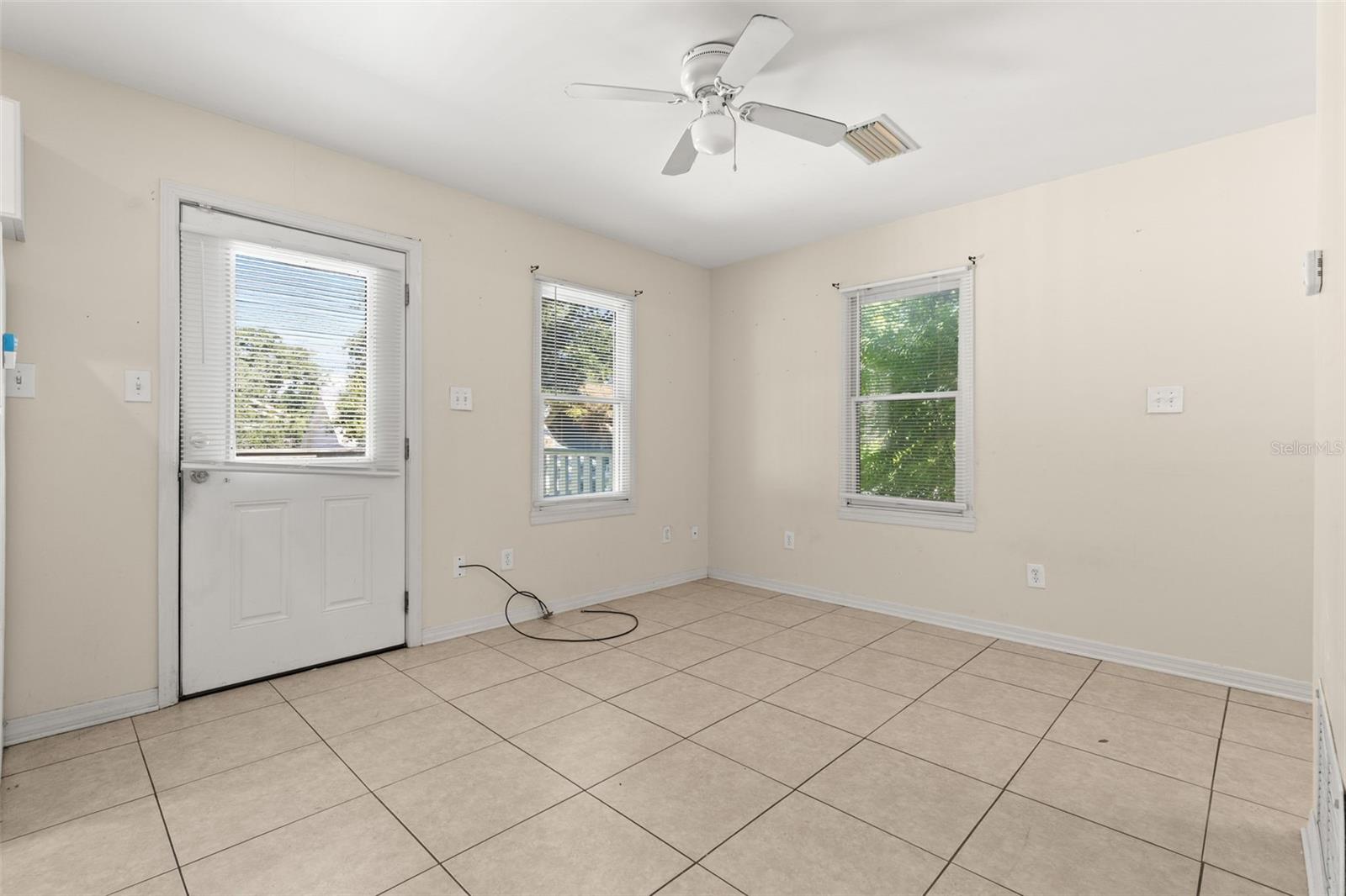 Image 36 of 54 For 2813 Morgan Street
