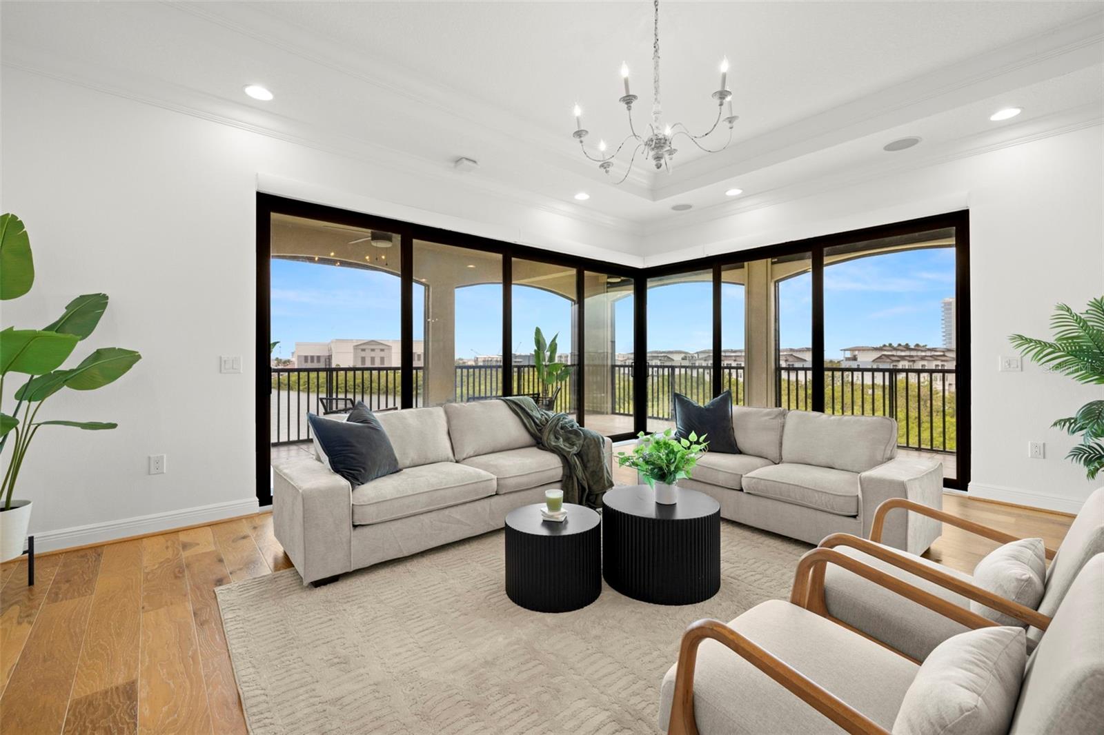 Image 11 of 87 For 5703 Yeats Manor Drive 401