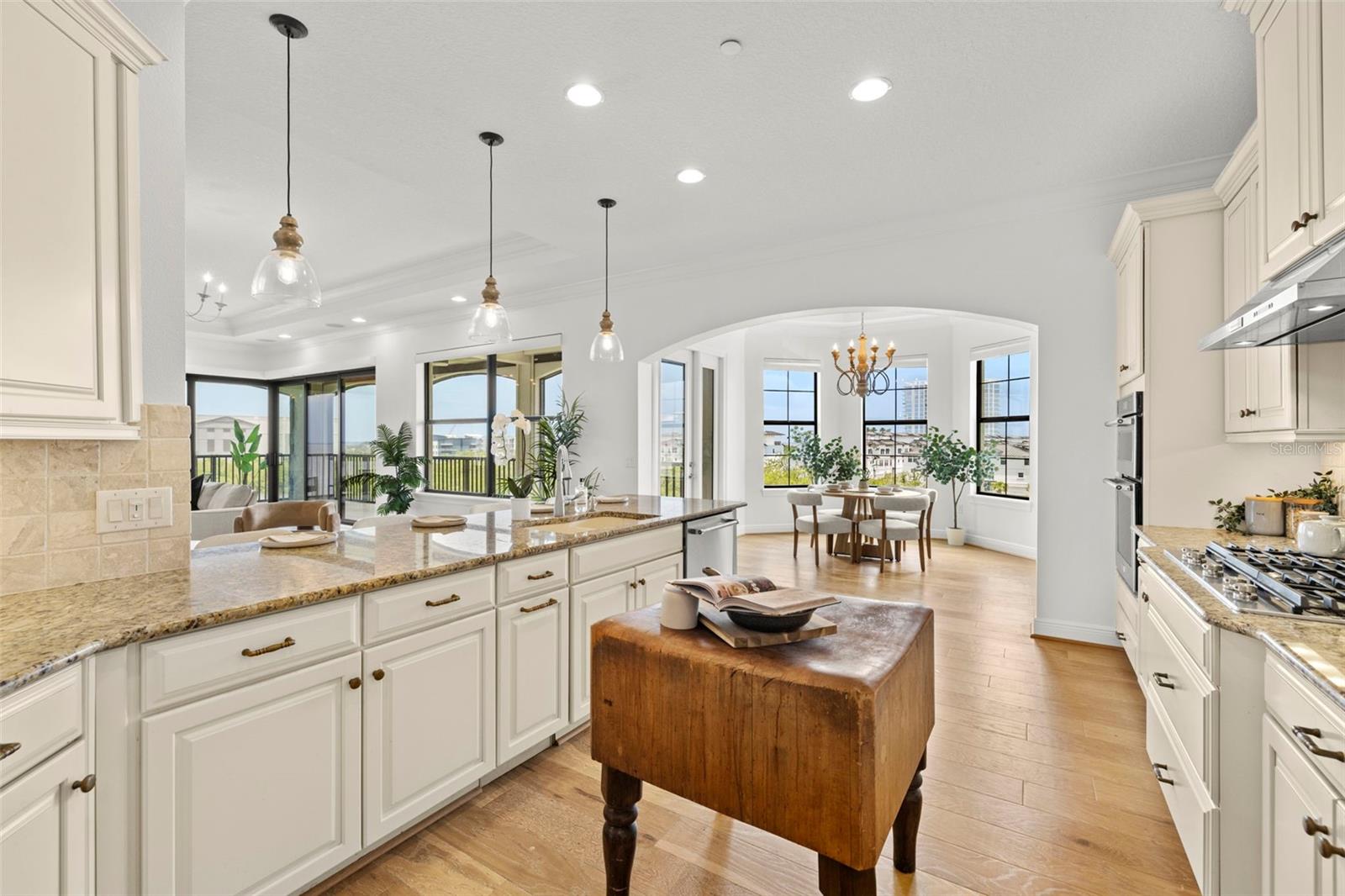 Image 22 of 87 For 5703 Yeats Manor Drive 401