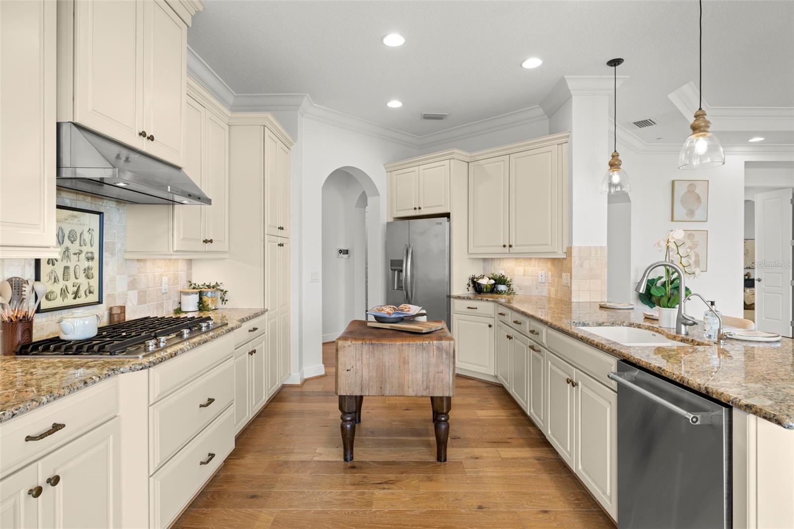Image 27 of 87 For 5703 Yeats Manor Drive 401