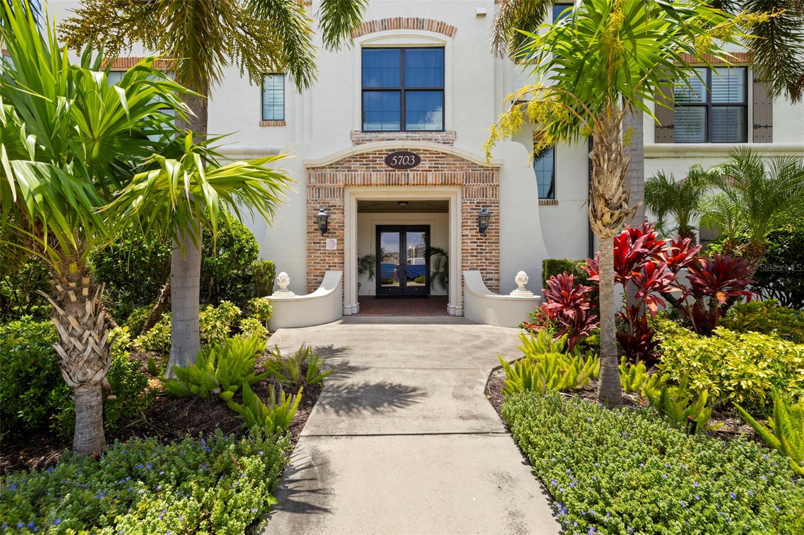 Image 3 of 87 For 5703 Yeats Manor Drive 401
