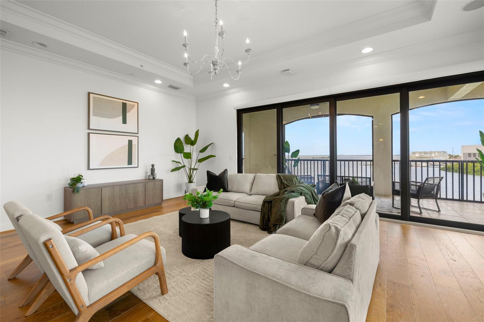 Image 8 of 87 For 5703 Yeats Manor Drive 401