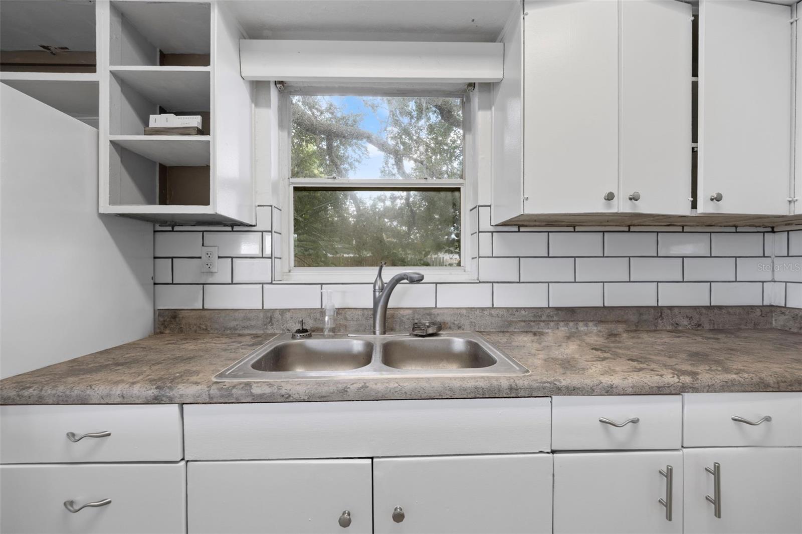 Image 6 of 25 For 1792 77th Avenue N