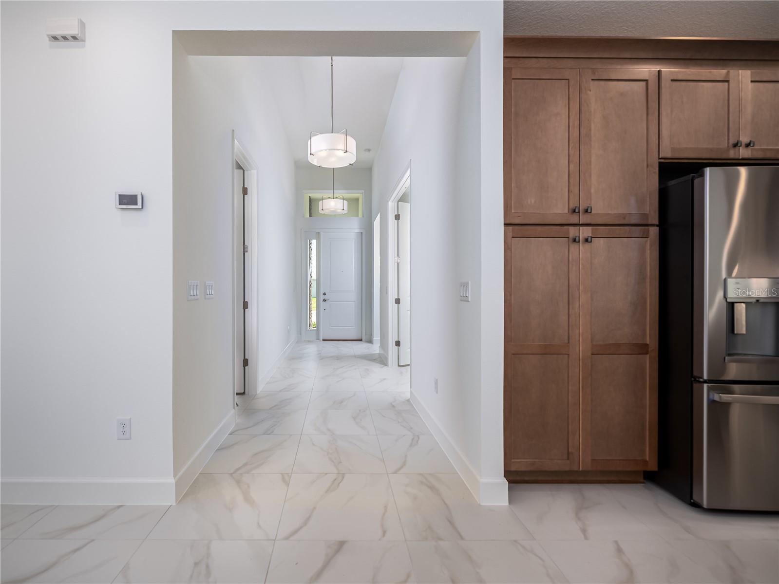 Listing photo id 15 for 3590 Malta Avenue