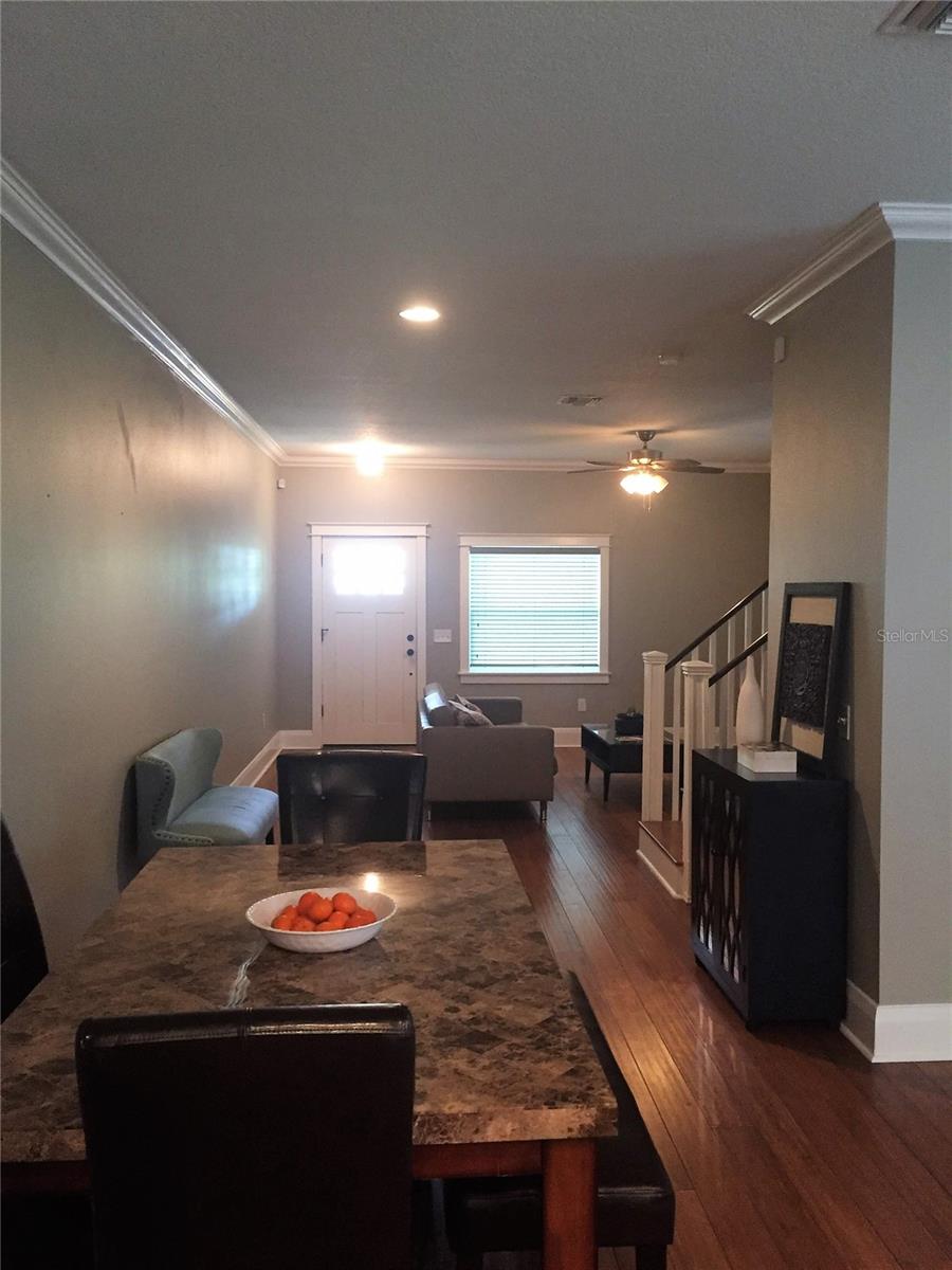 Image 7 of 18 For 121 Giddens Avenue