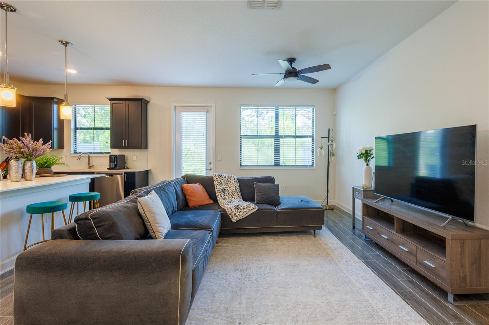 Image 7 of 29 For 11072 Whistling Pine Way