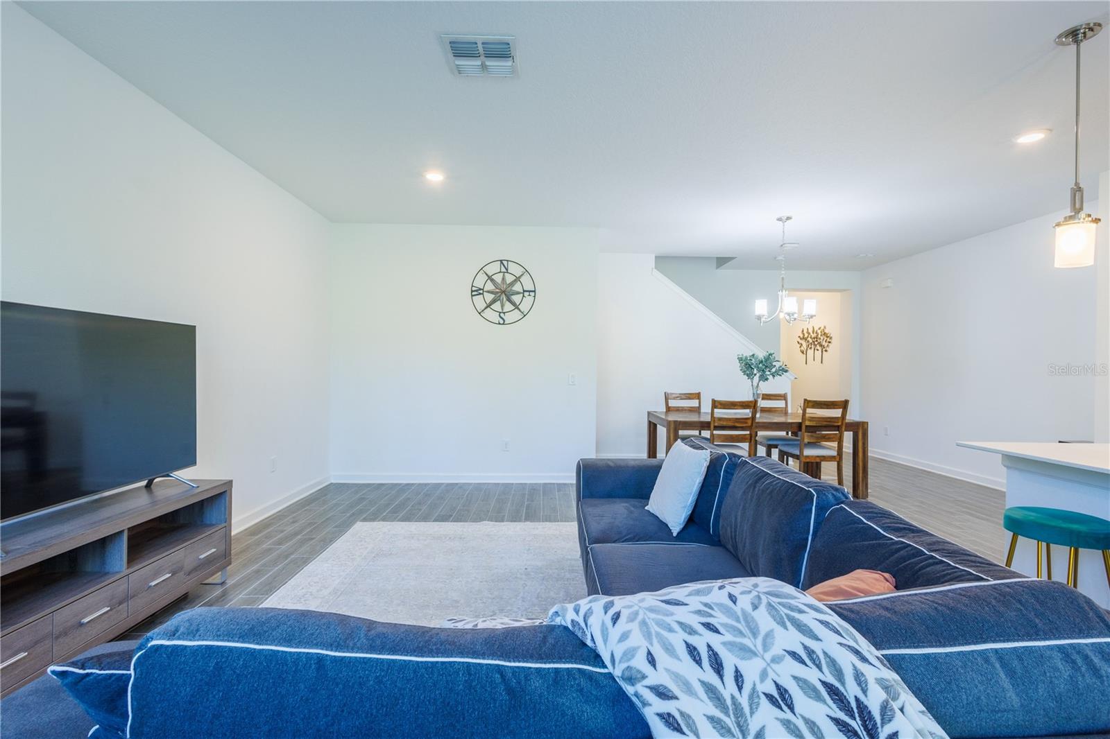 Image 9 of 29 For 11072 Whistling Pine Way