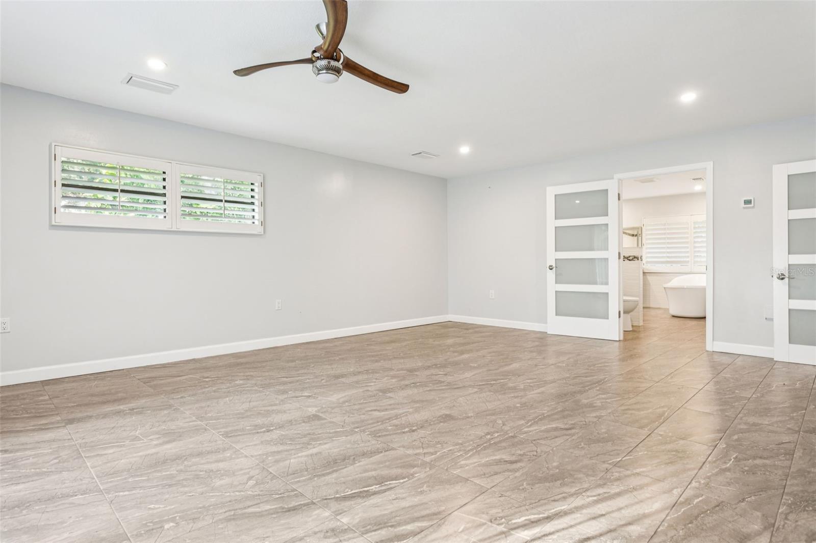 Listing photo id 29 for 19100 Forrest Drive