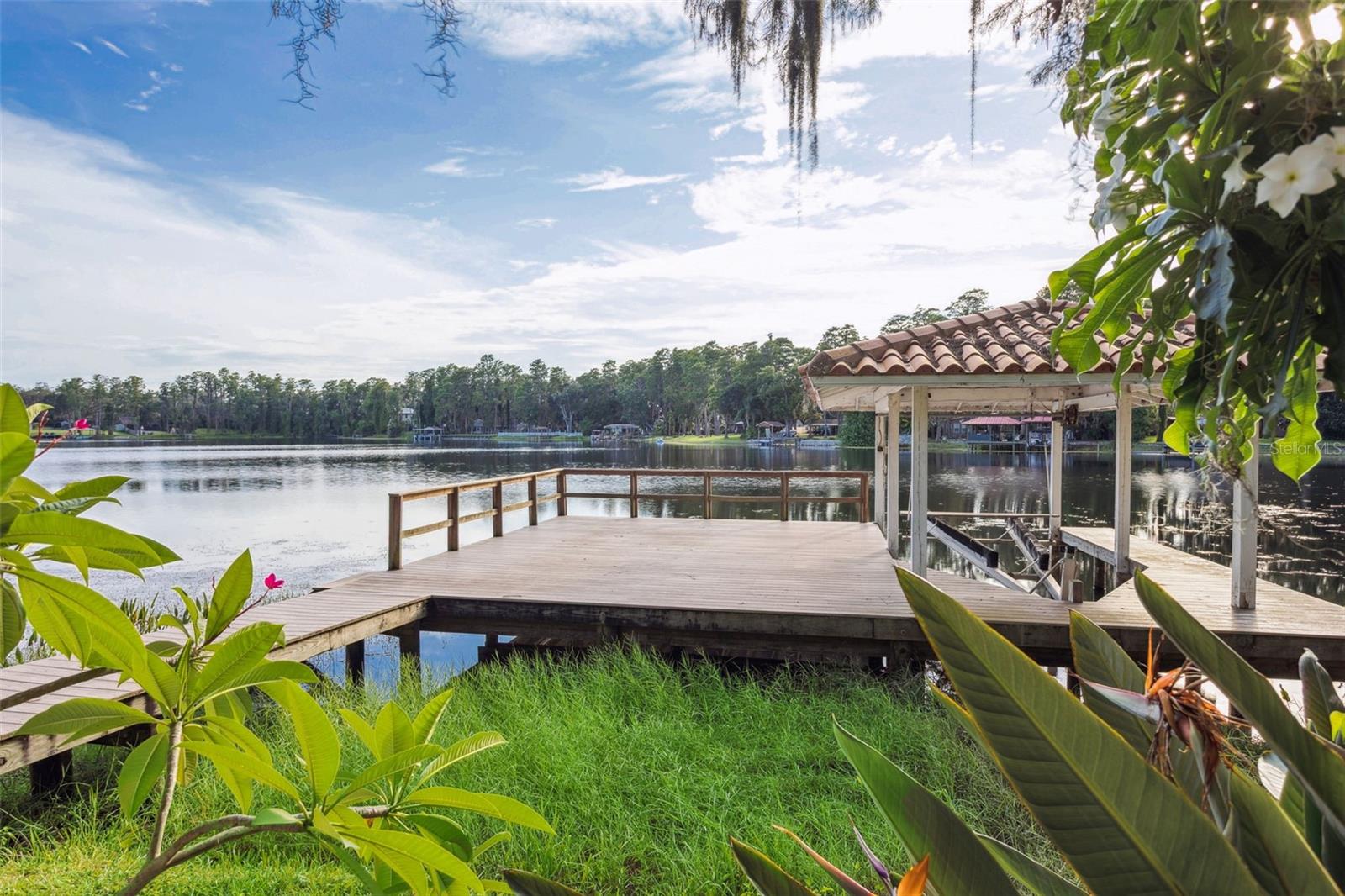 Listing photo id 50 for 19100 Forrest Drive