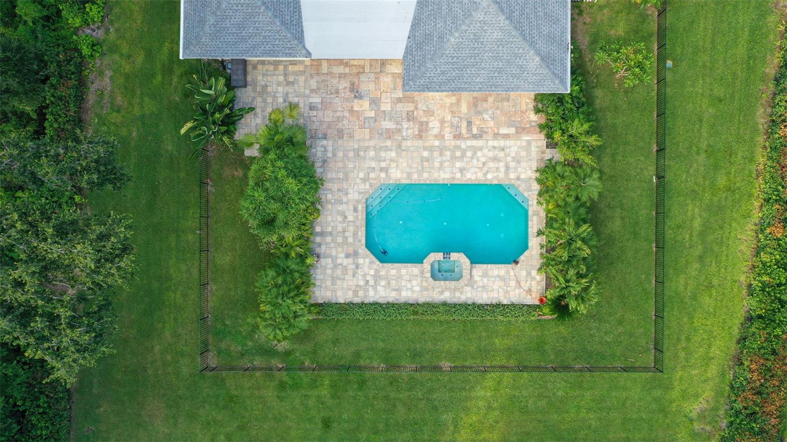 Listing photo id 62 for 19100 Forrest Drive
