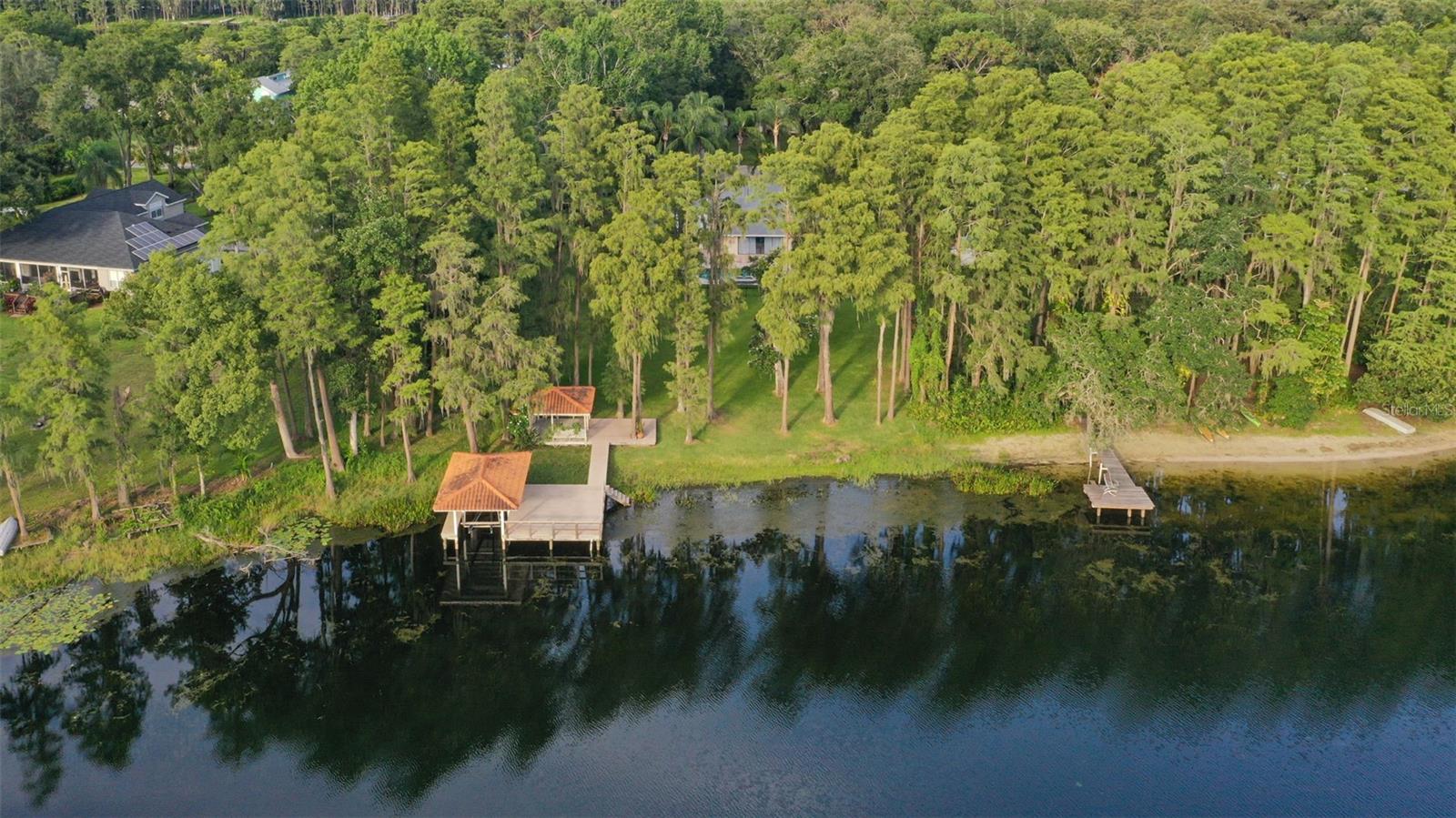 Listing photo id 66 for 19100 Forrest Drive