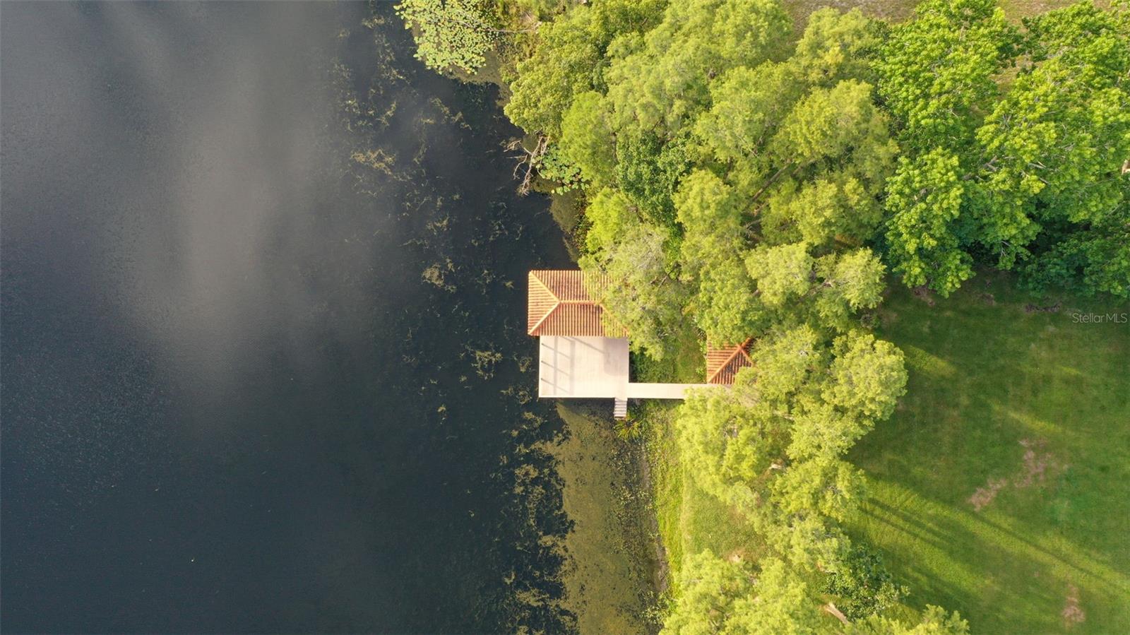 Listing photo id 67 for 19100 Forrest Drive
