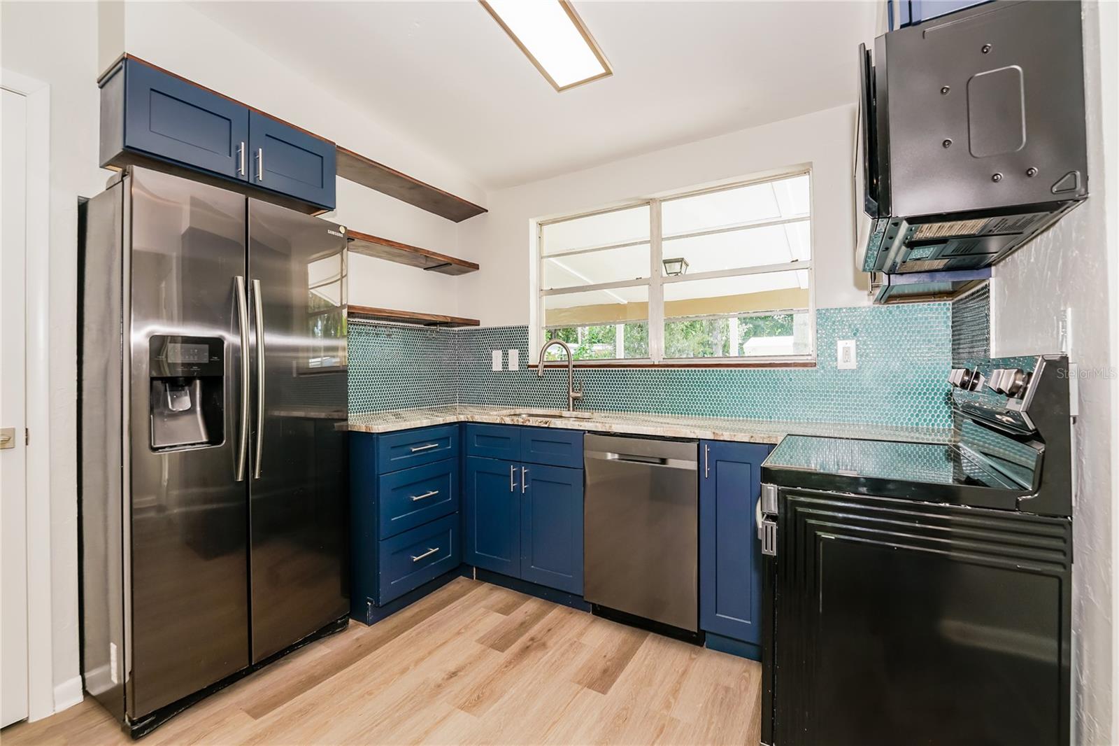 Image 4 of 15 For 2274 Sherwood Drive