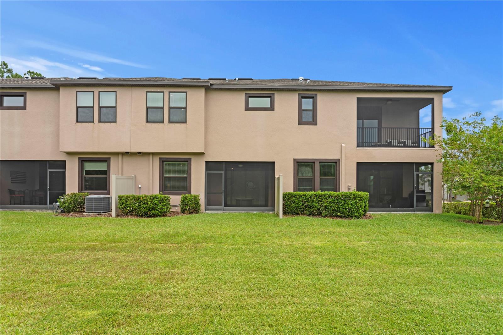Image 34 of 47 For 4887 Isola Court