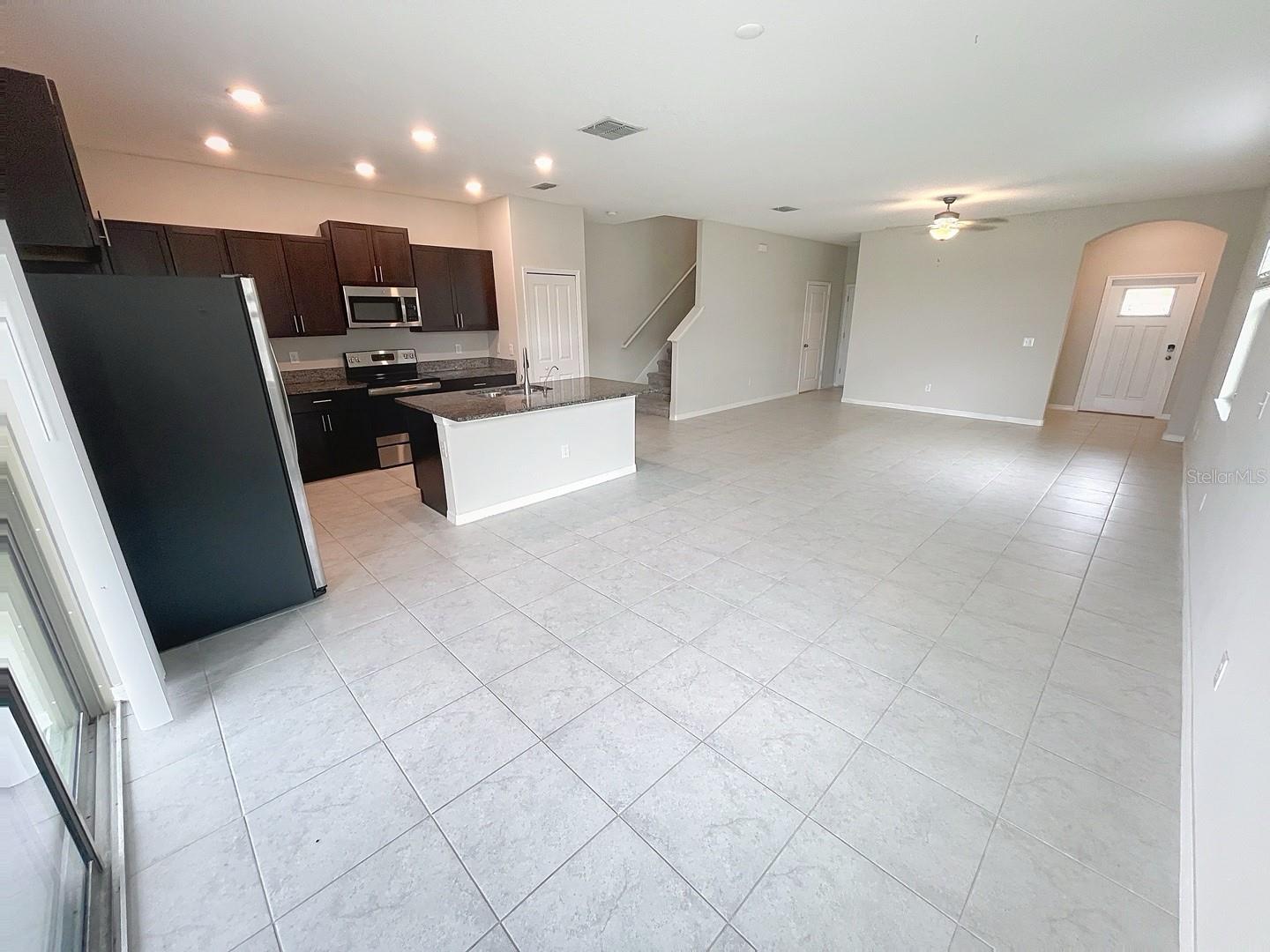 Image 10 of 43 For 734 Royal Empress Drive