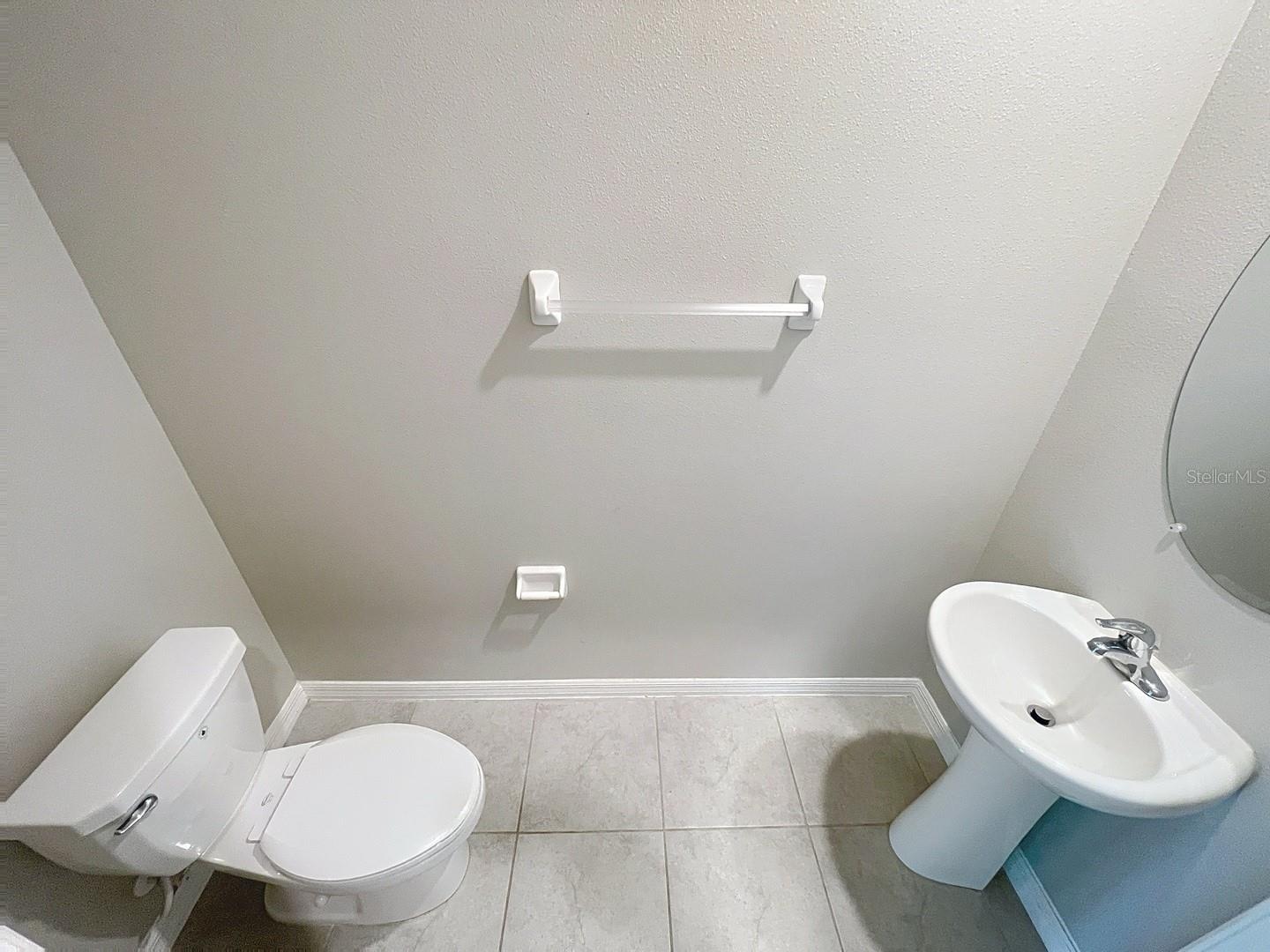 Image 13 of 43 For 734 Royal Empress Drive