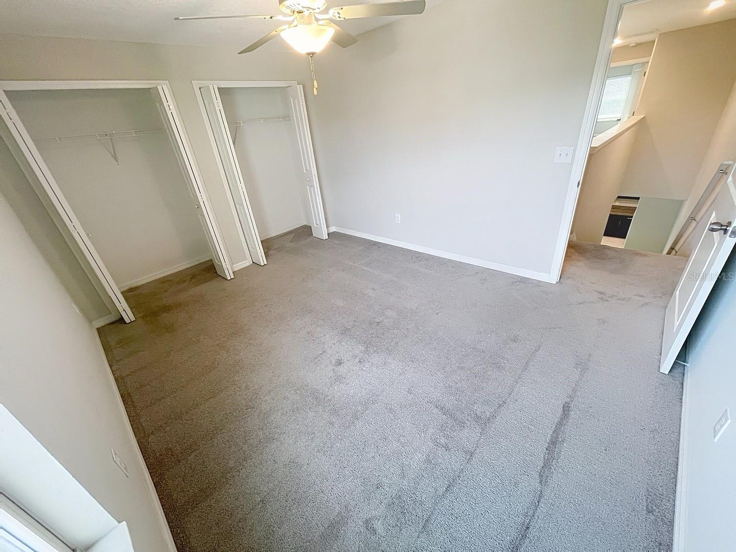 Image 17 of 43 For 734 Royal Empress Drive