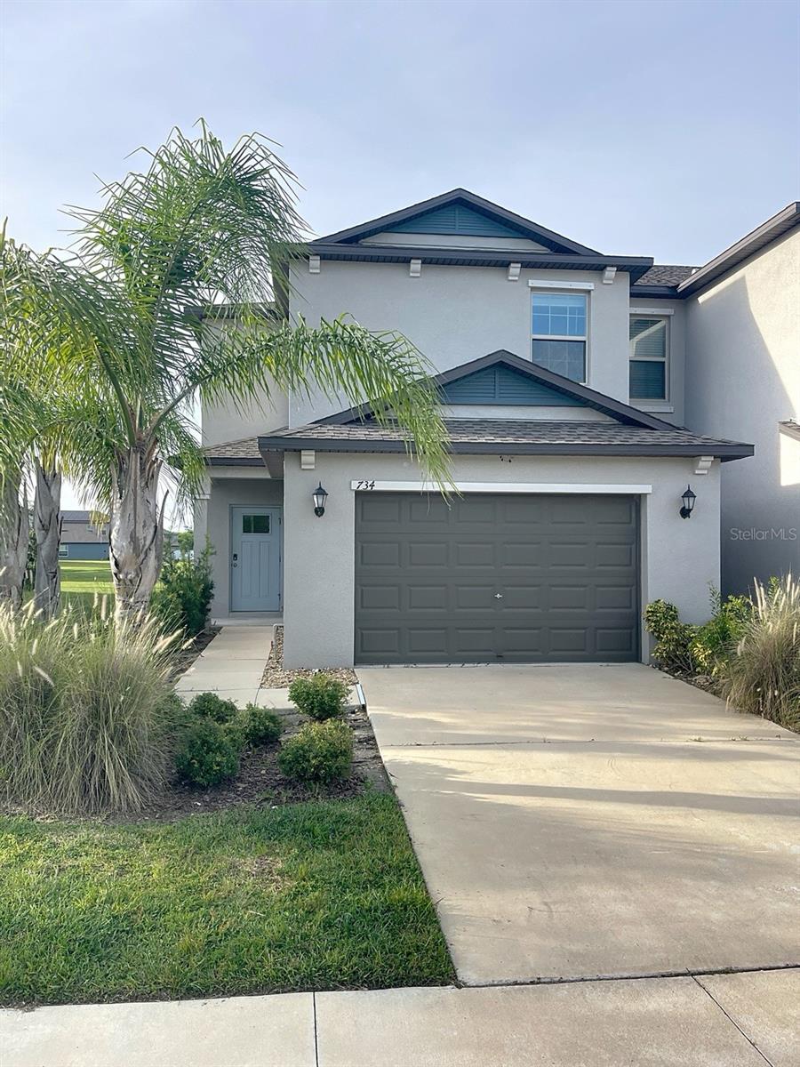 Image 2 of 43 For 734 Royal Empress Drive