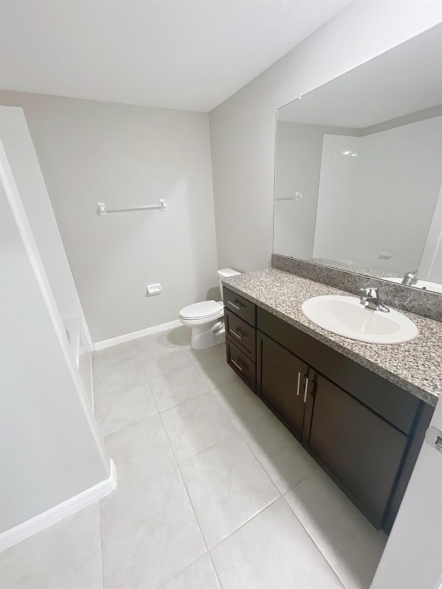 Image 20 of 43 For 734 Royal Empress Drive