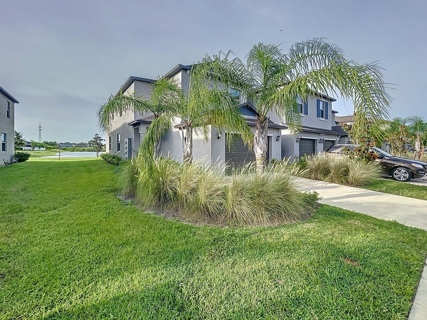 Image 3 of 43 For 734 Royal Empress Drive