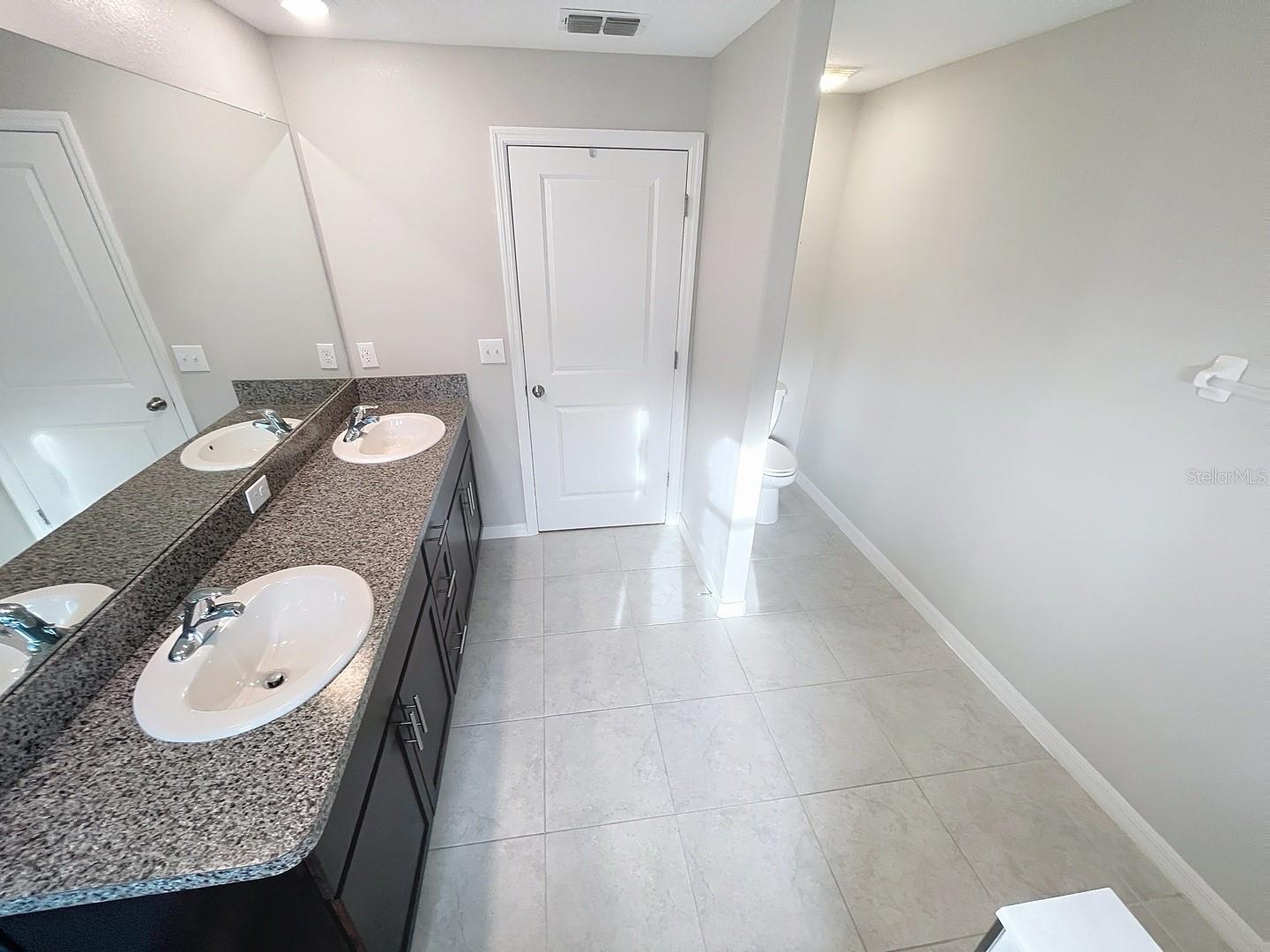 Image 37 of 43 For 734 Royal Empress Drive