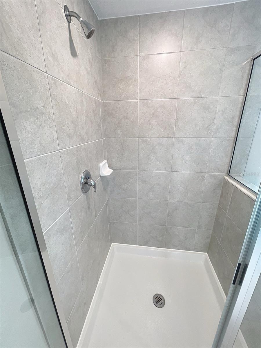 Image 38 of 43 For 734 Royal Empress Drive