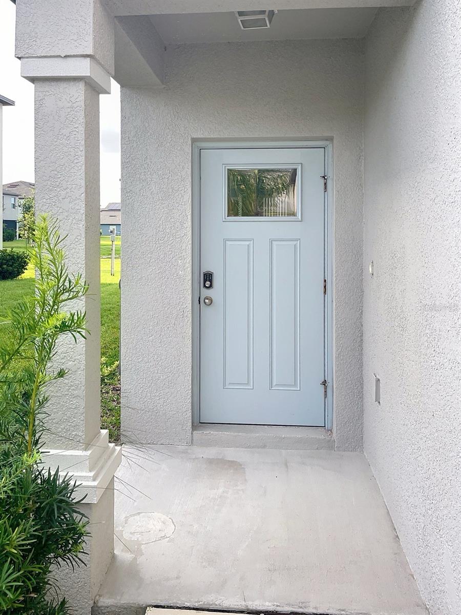 Image 8 of 43 For 734 Royal Empress Drive
