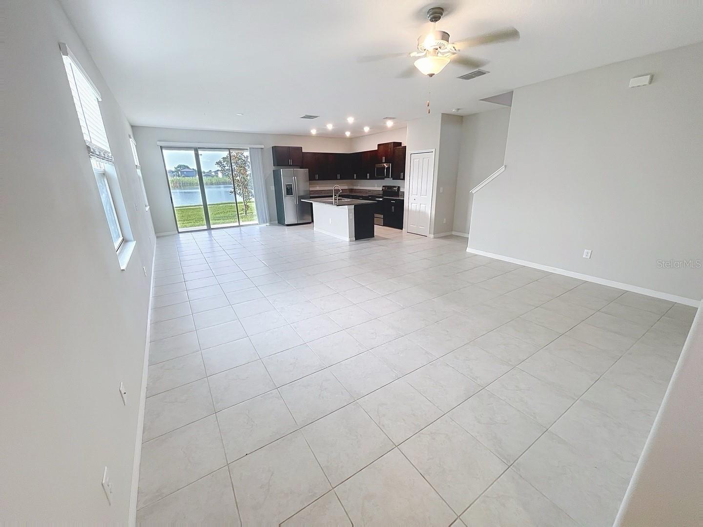 Image 9 of 43 For 734 Royal Empress Drive