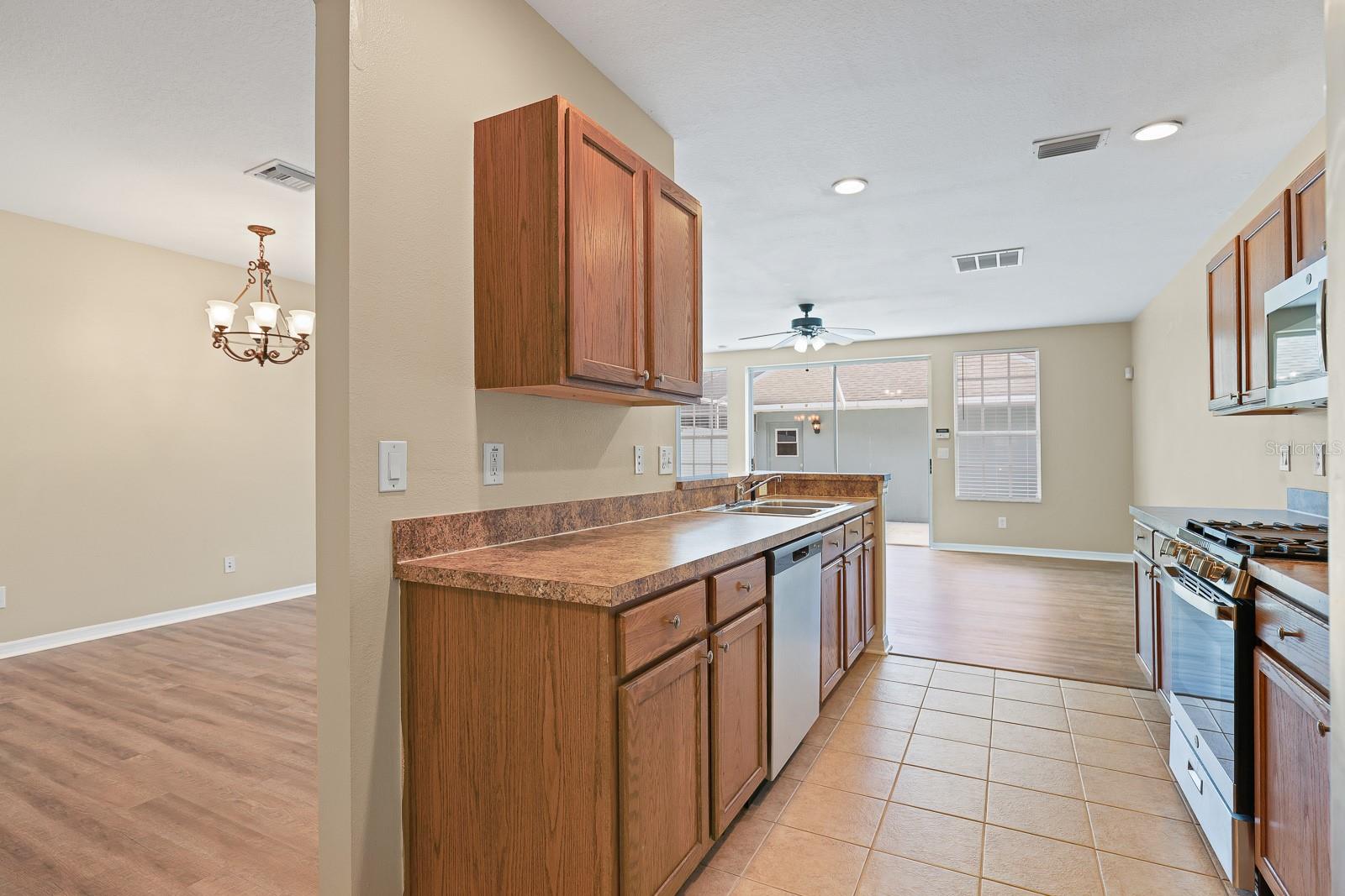 Image 12 of 32 For 17054 Dorman Road
