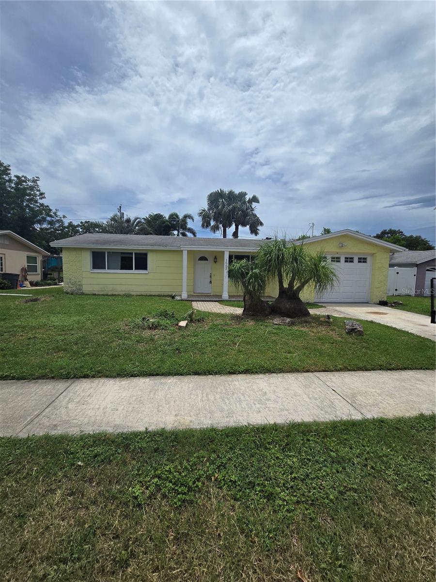 Listing Details for 1663 Plum Tree Road, HOLIDAY, FL 34690