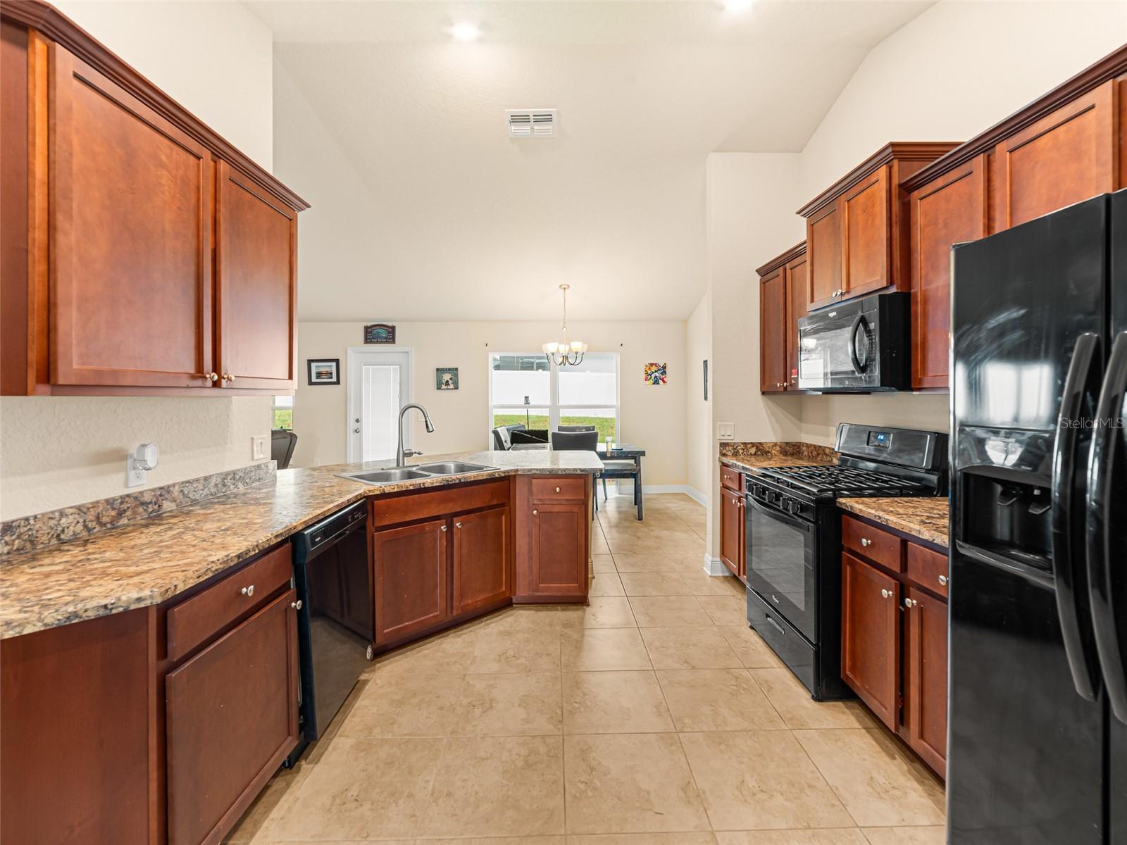 Image 10 of 26 For 2412 Twin Lake View Road