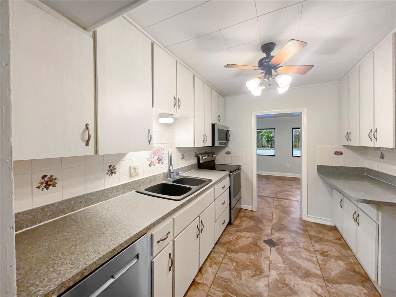 Image 9 of 20 For 1222 Druid Circle