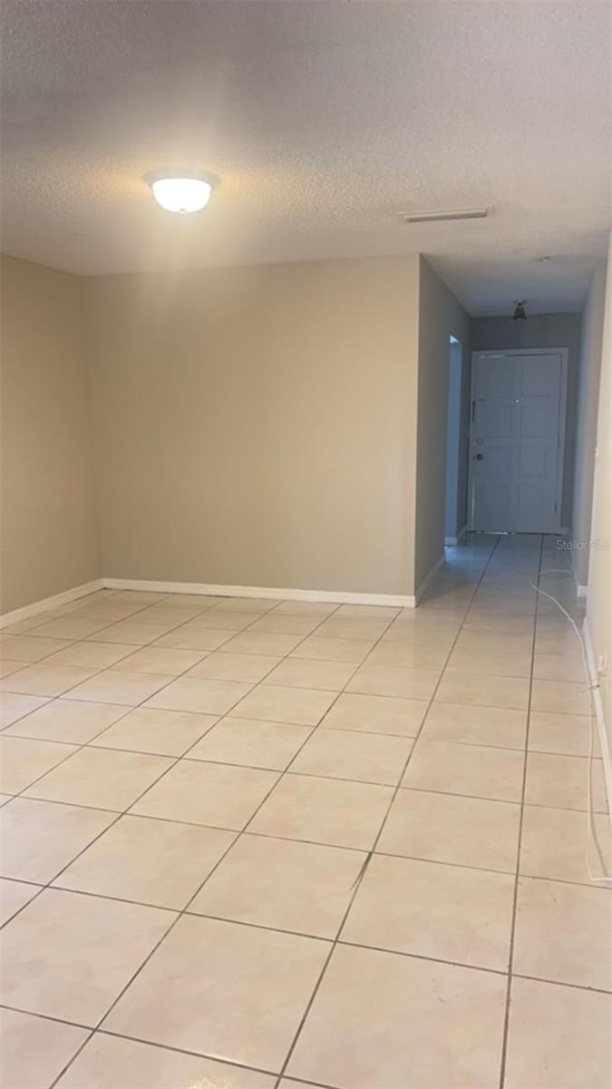 Image 3 of 23 For 6345 Newtown Circle 45b2