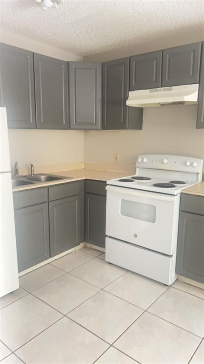 Image 7 of 23 For 6345 Newtown Circle 45b2